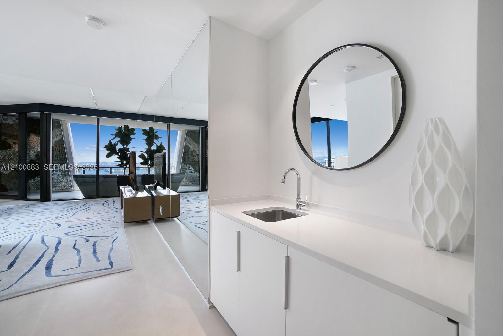 1000 Biscayne Boulevard 3302 Property Photo 13