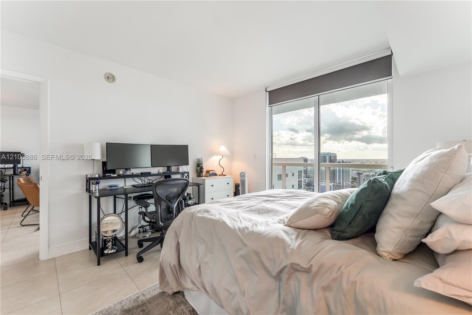 1800 N Bayshore Drive 4006 Property Photo 14