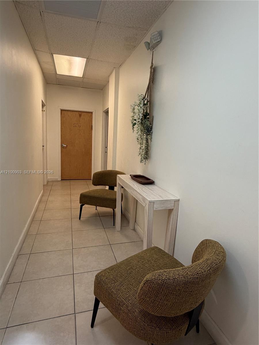 18315 W Dixie Highway Property Photo 4