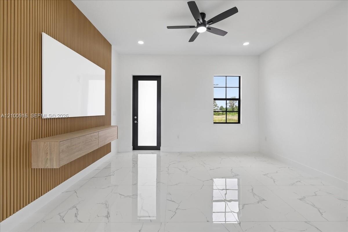 1205 Damen Street E Property Photo 15