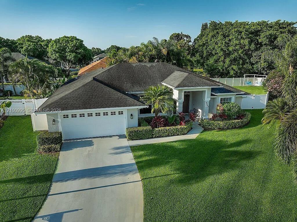 4065 9th Place Property Photo 1