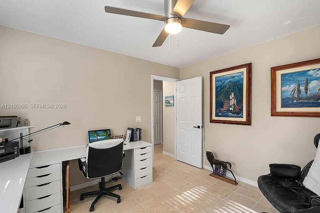4065 9th Place Property Photo 6