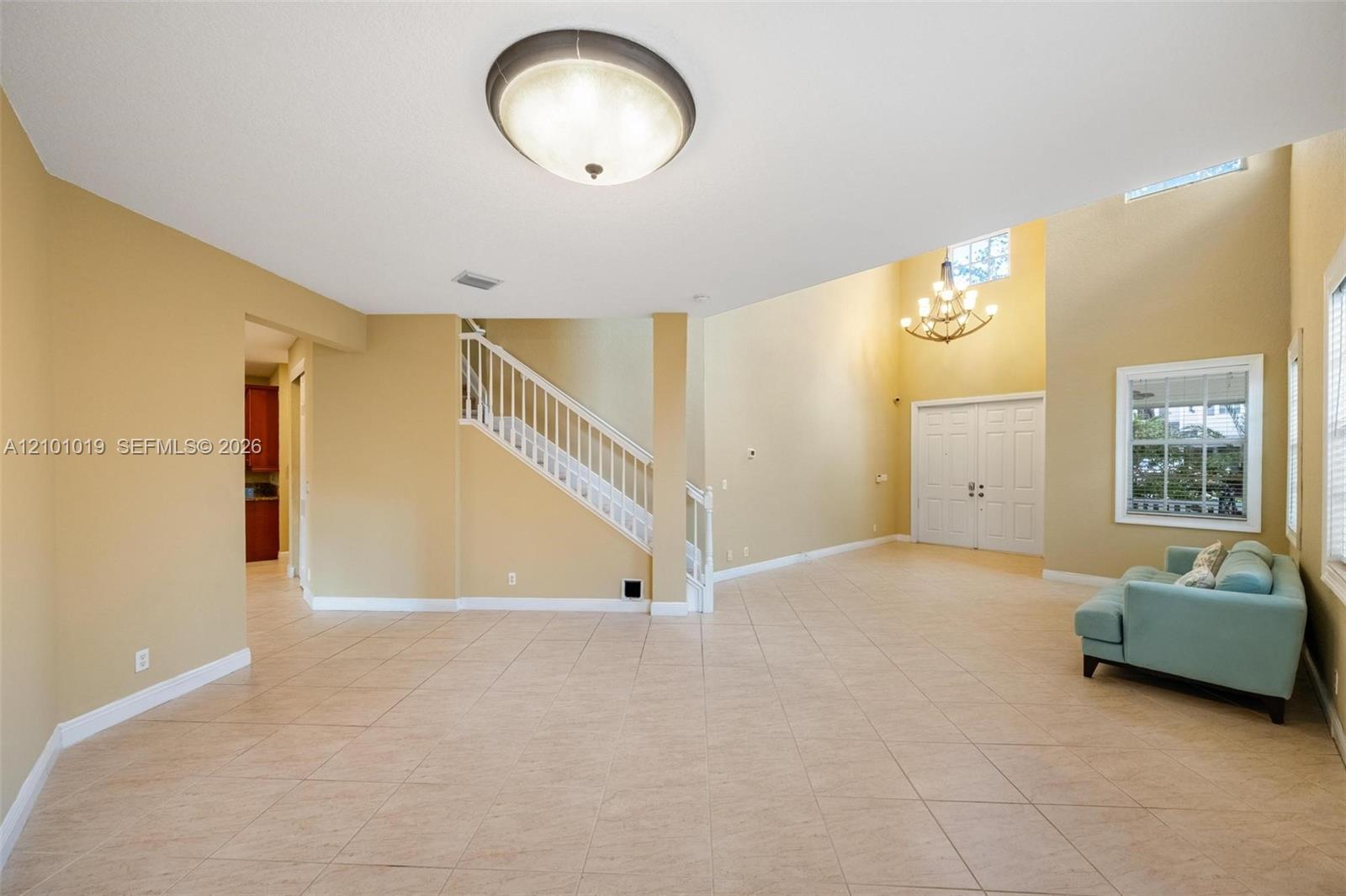 4685 Lakeside Terrace Property Photo 8