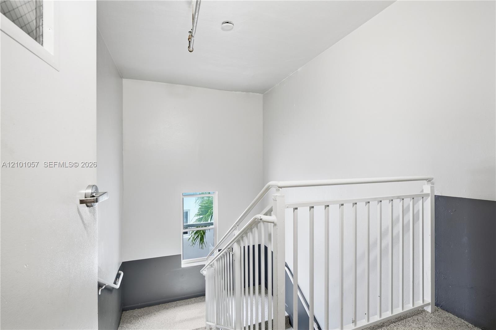 1542 Drexel Avenue 301 Property Photo 27