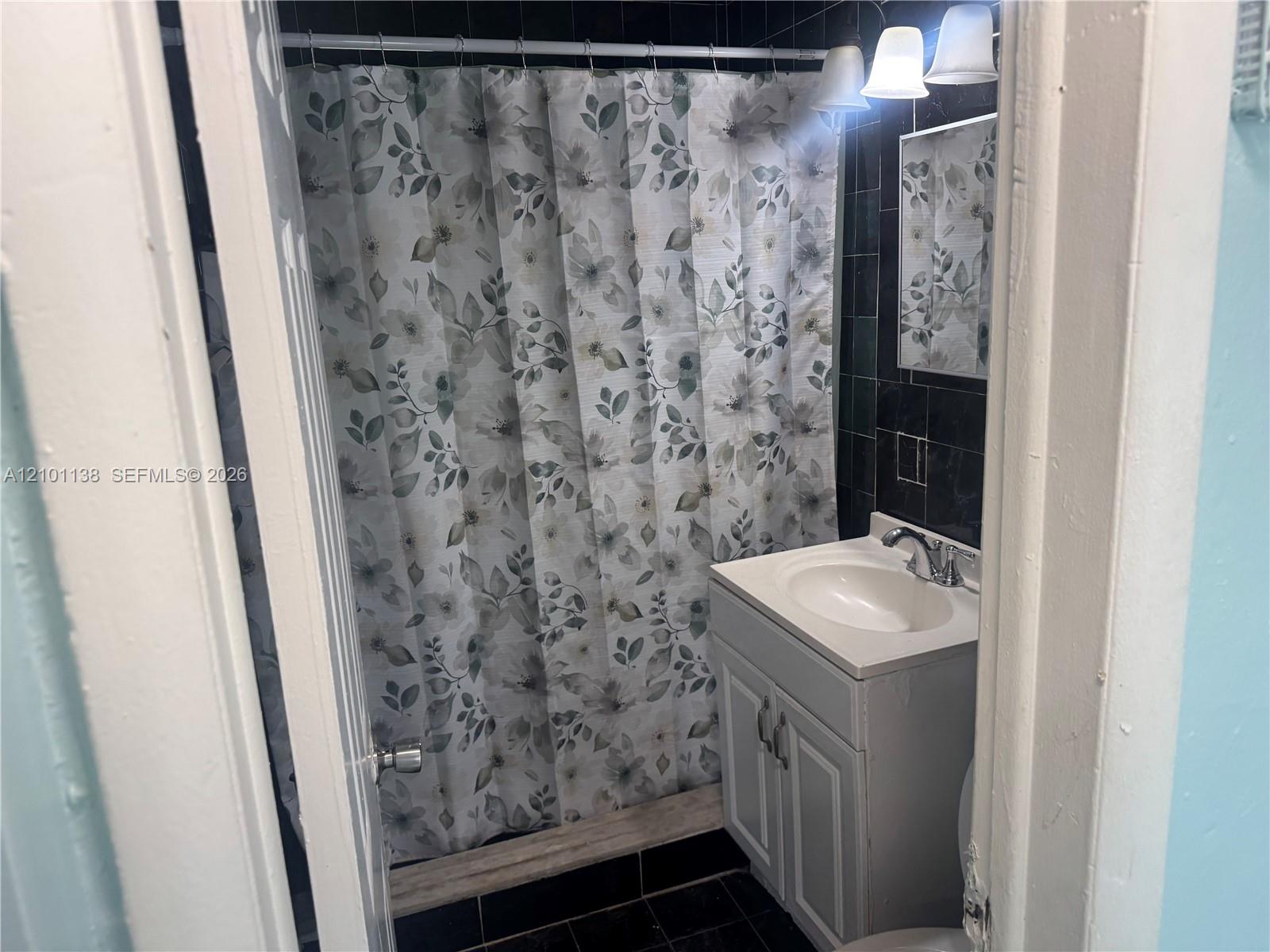 2130 Rutland Street Property Photo 13