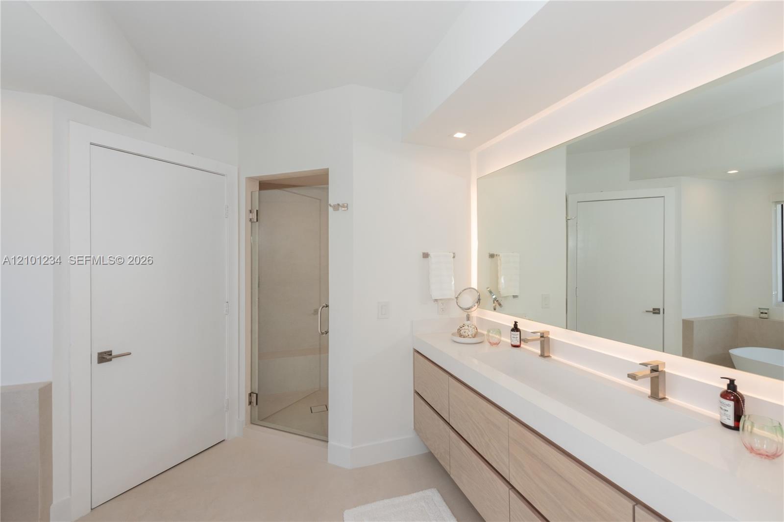 791 Crandon Boulevard 901 Property Photo 16