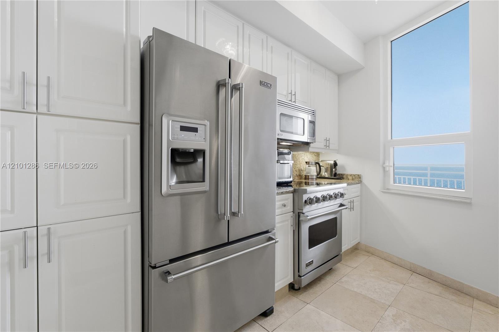 808 Brickell Key Drive 1106 Property Photo 8