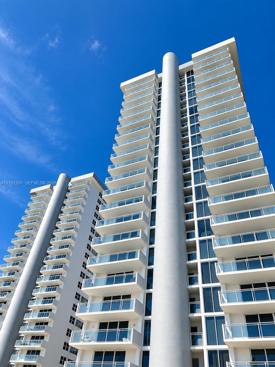 2030 S Ocean Drive 1004 Property Photo 22