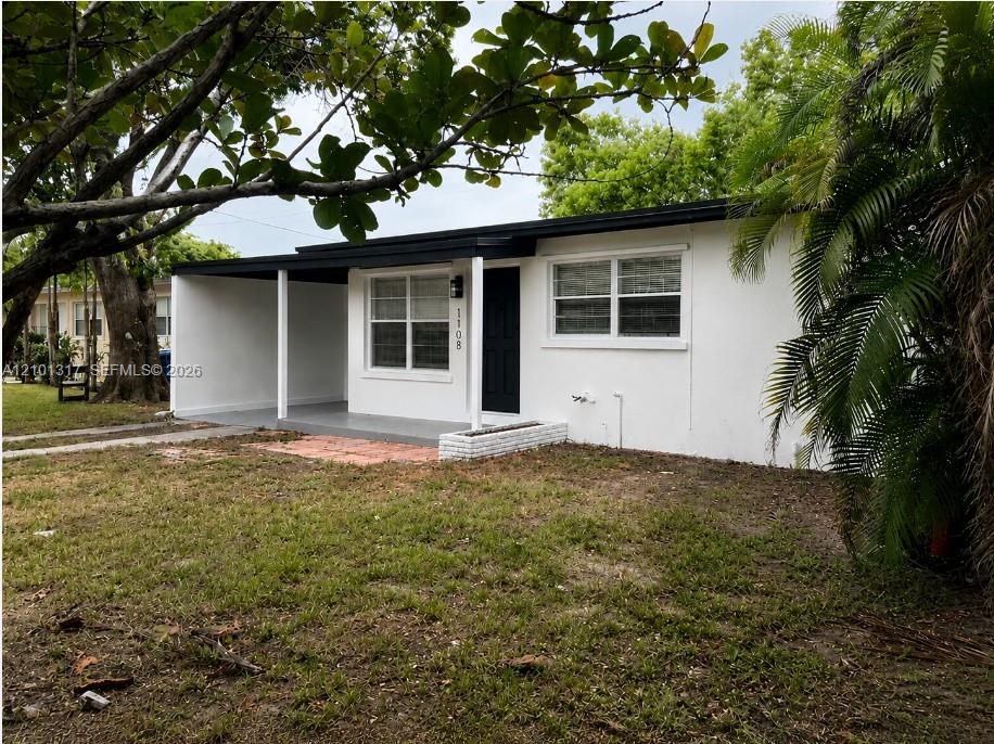 1108 Sw 22nd Avenue Property Photo 1