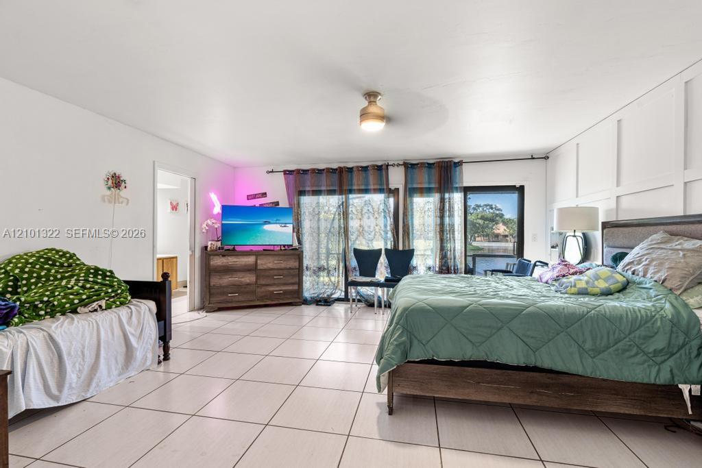 6185 Live Oak Court C Property Photo 17