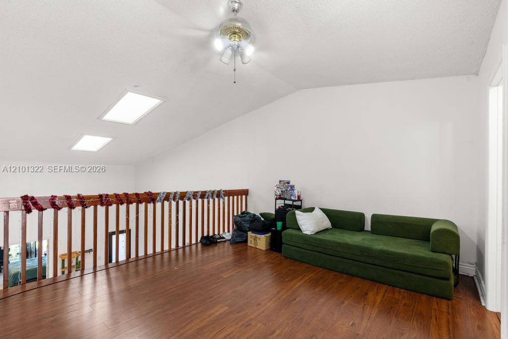 6185 Live Oak Court C Property Photo 18
