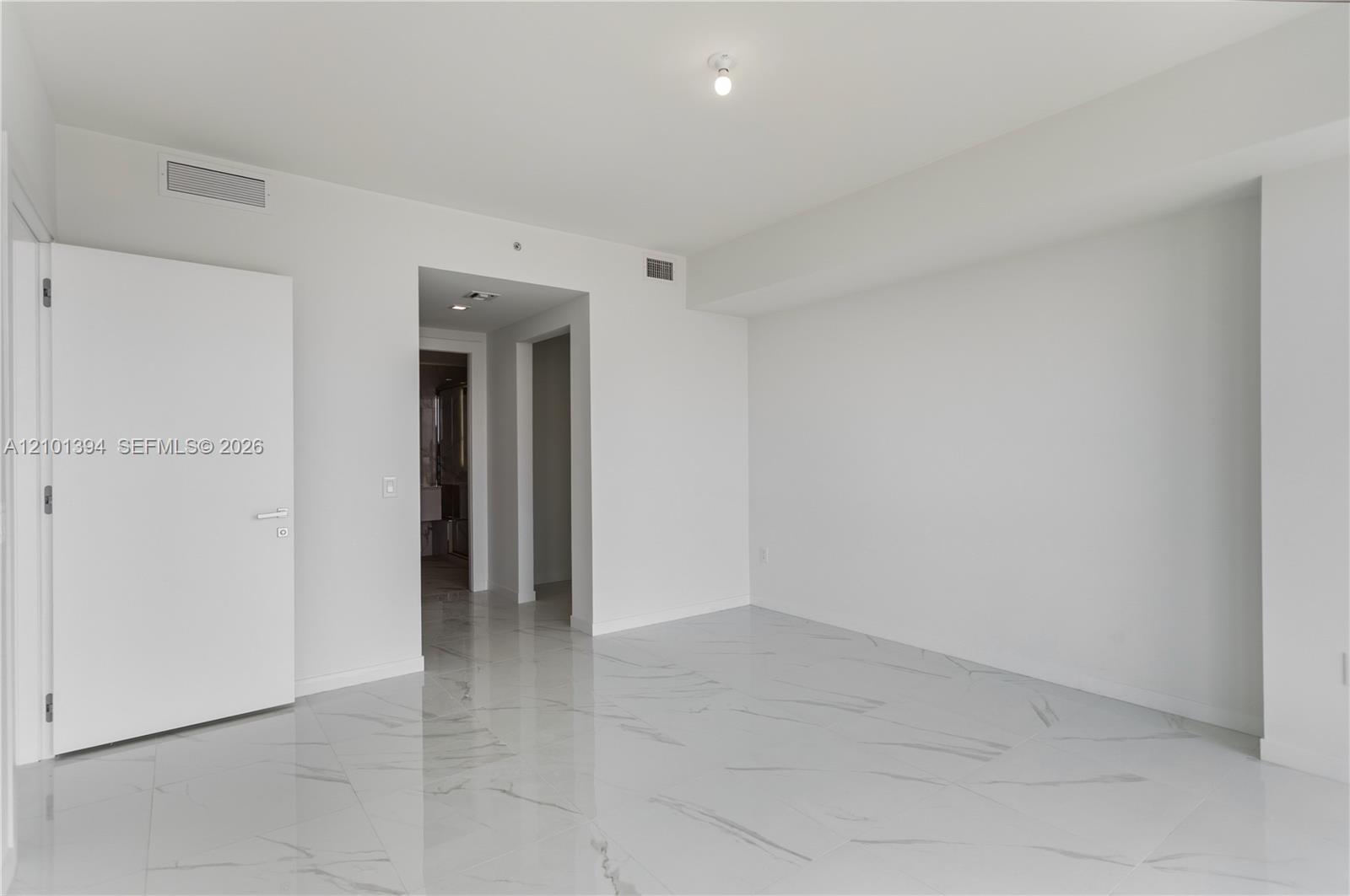 1170 E Hallandale Beach Boulevard 1811 Property Photo 21