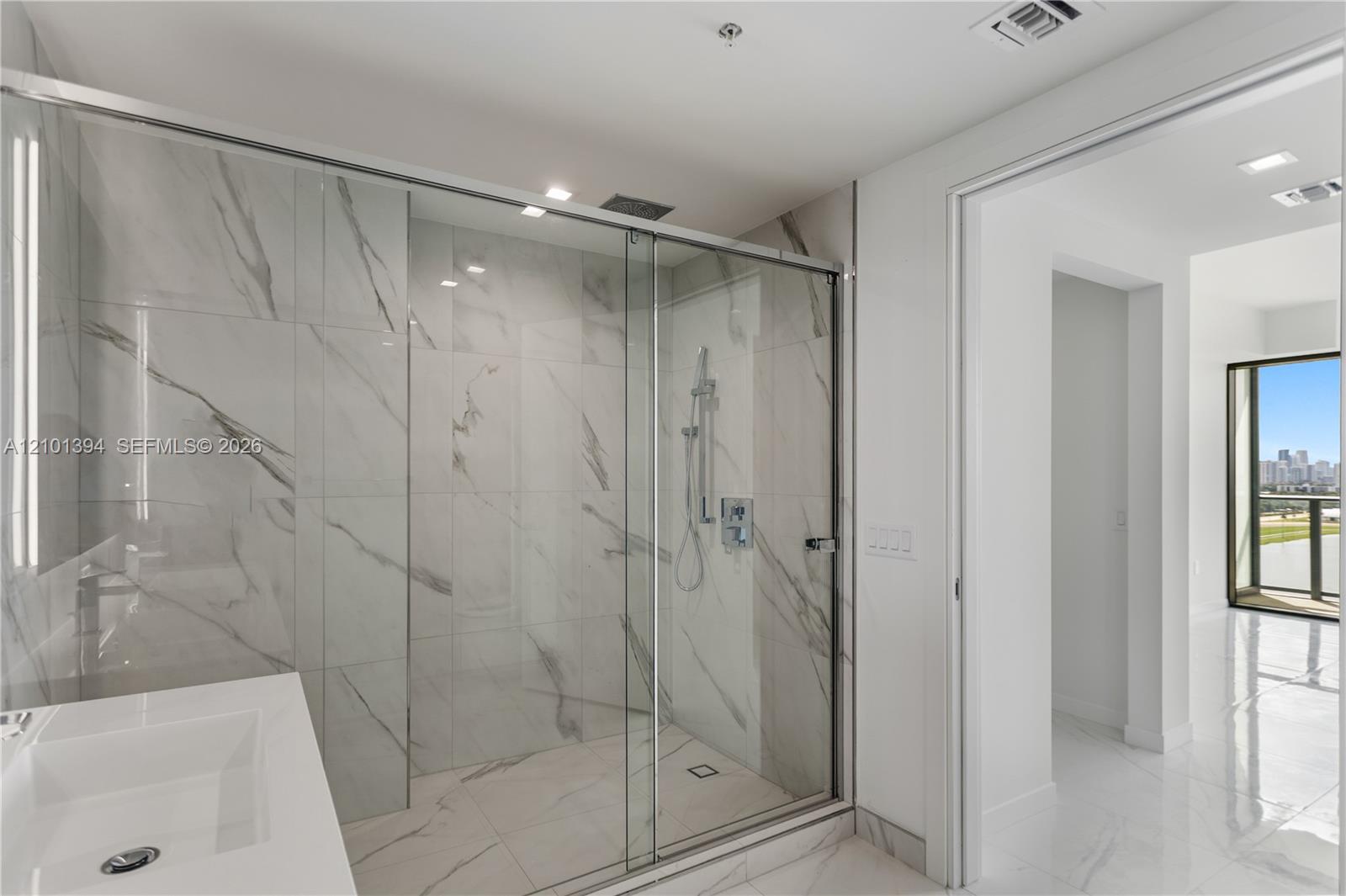 1170 E Hallandale Beach Boulevard 1811 Property Photo 24