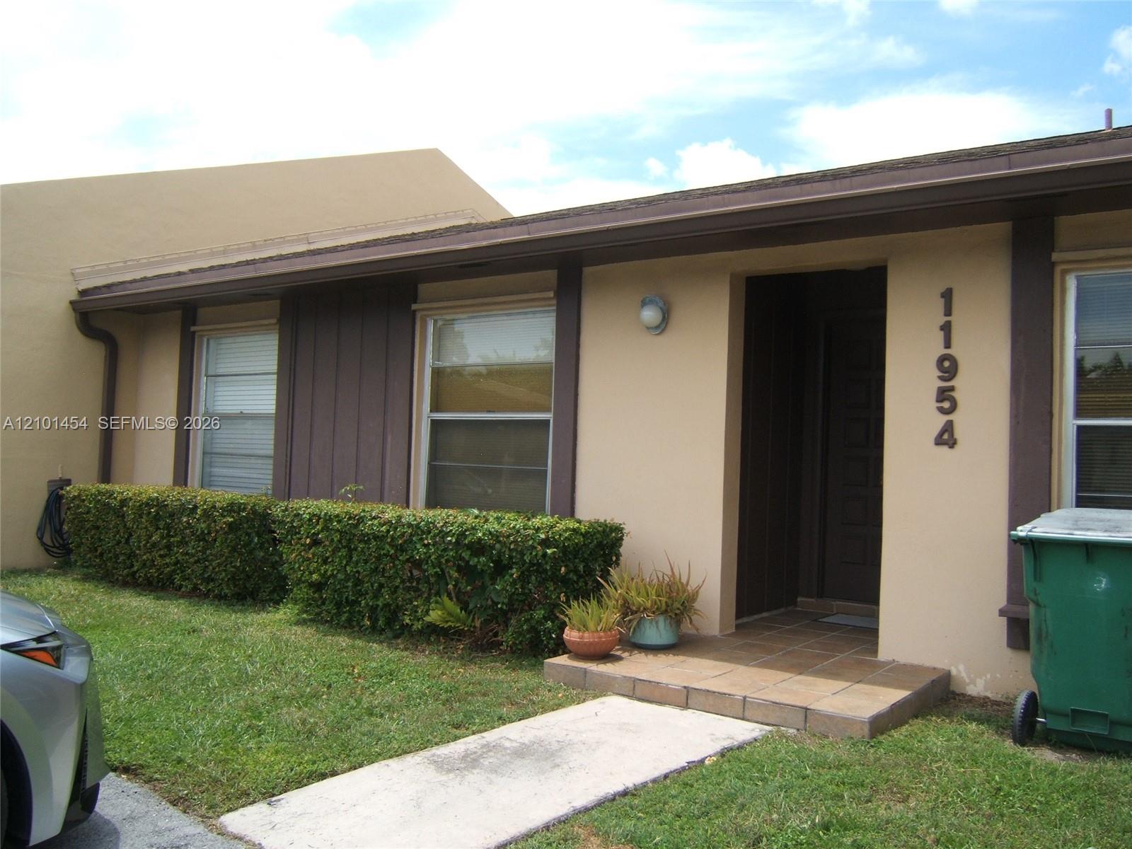 11954 Sw 123rd Court Property Photo 1