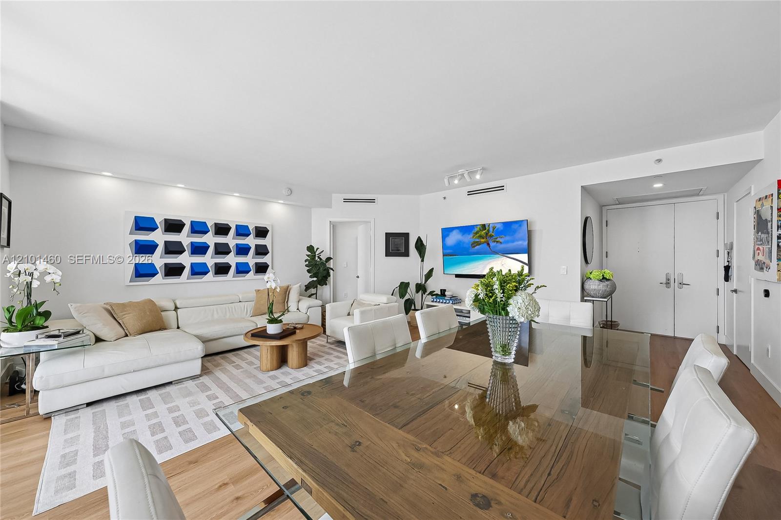 901 Brickell Key Boulevard 2403 Property Photo 8