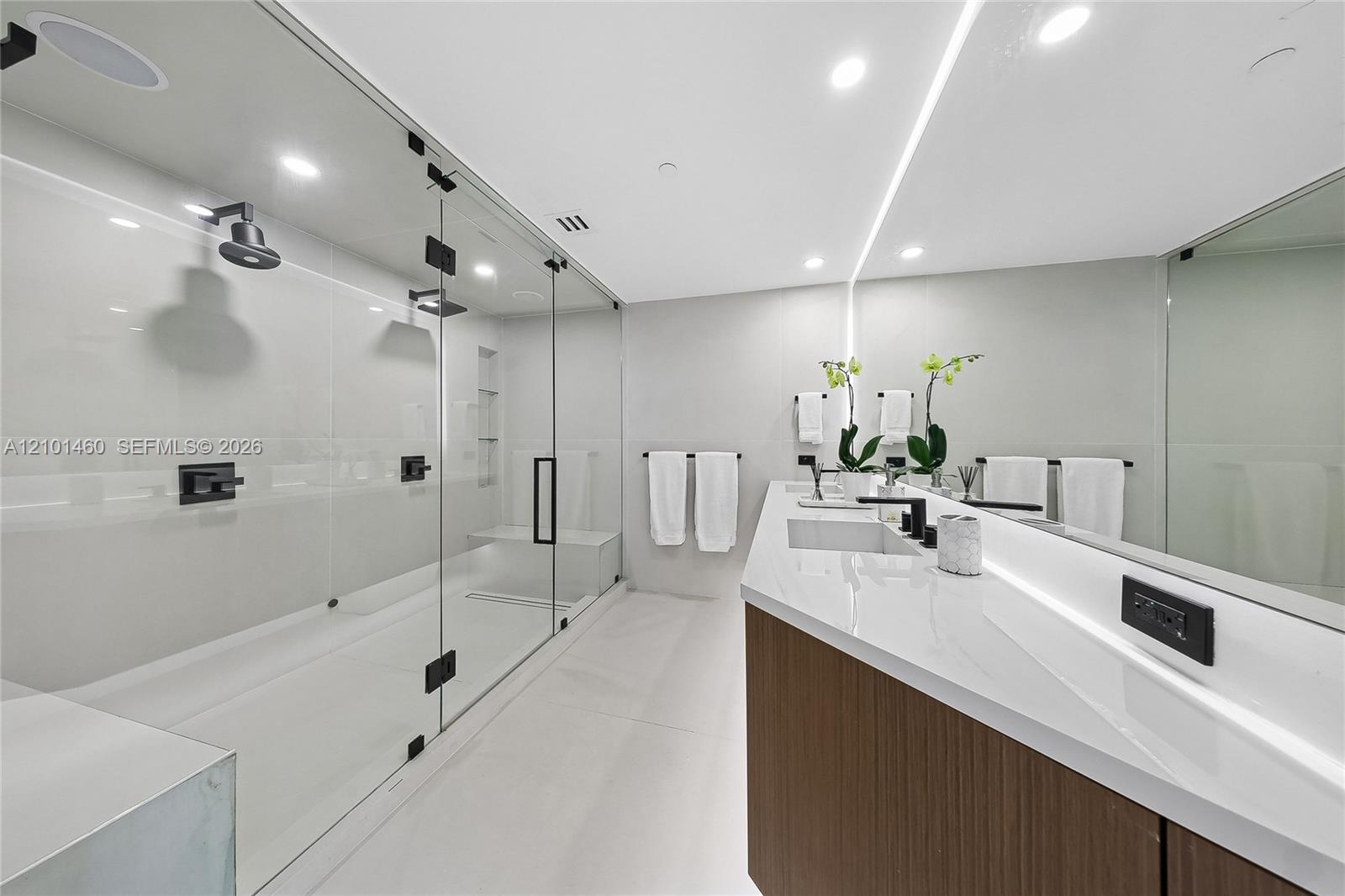 901 Brickell Key Boulevard 2403 Property Photo 16