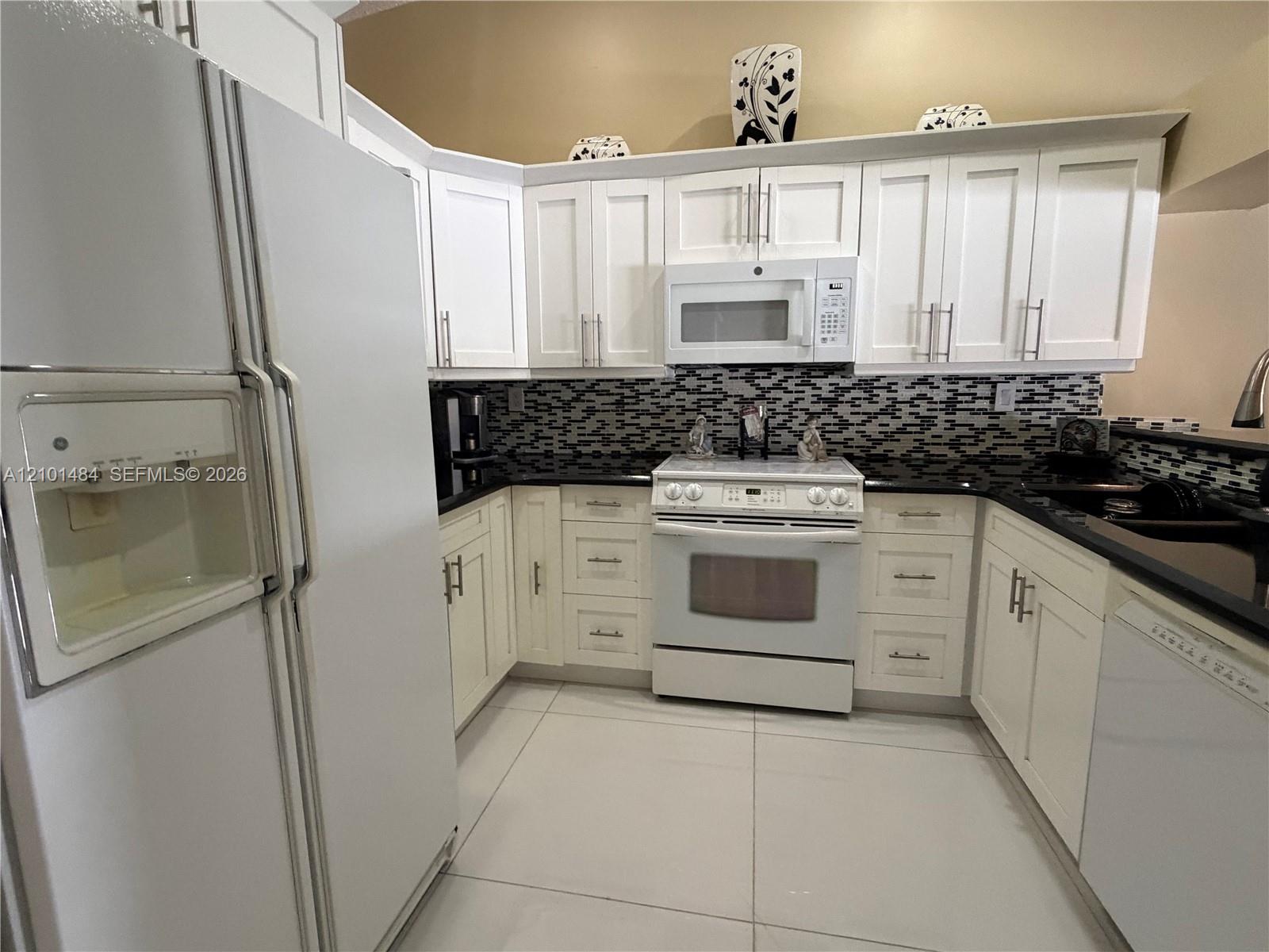 17819 Nw 66th Ct Circle Property Photo 10