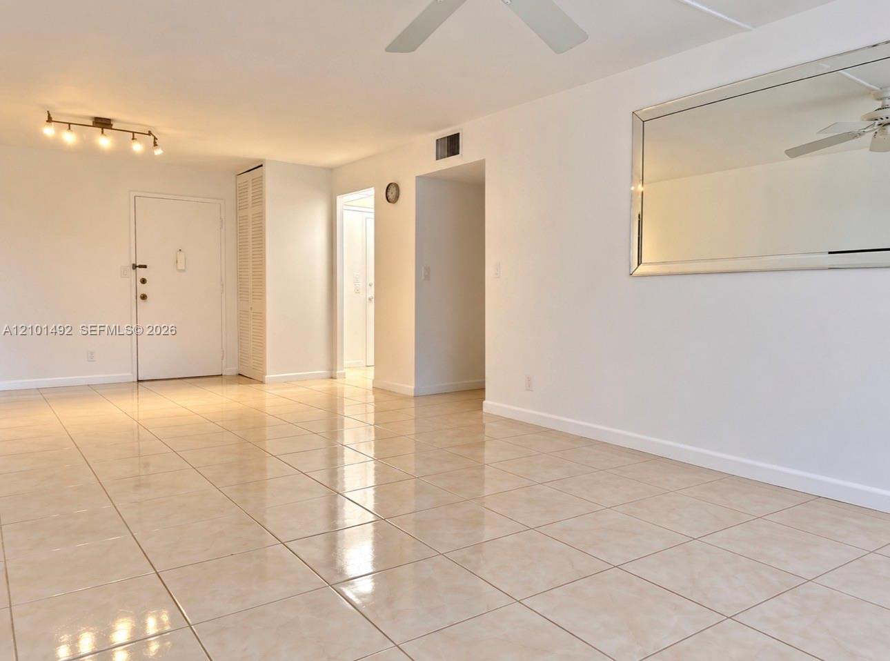 1913 S Ocean Drive 212 Property Photo 5