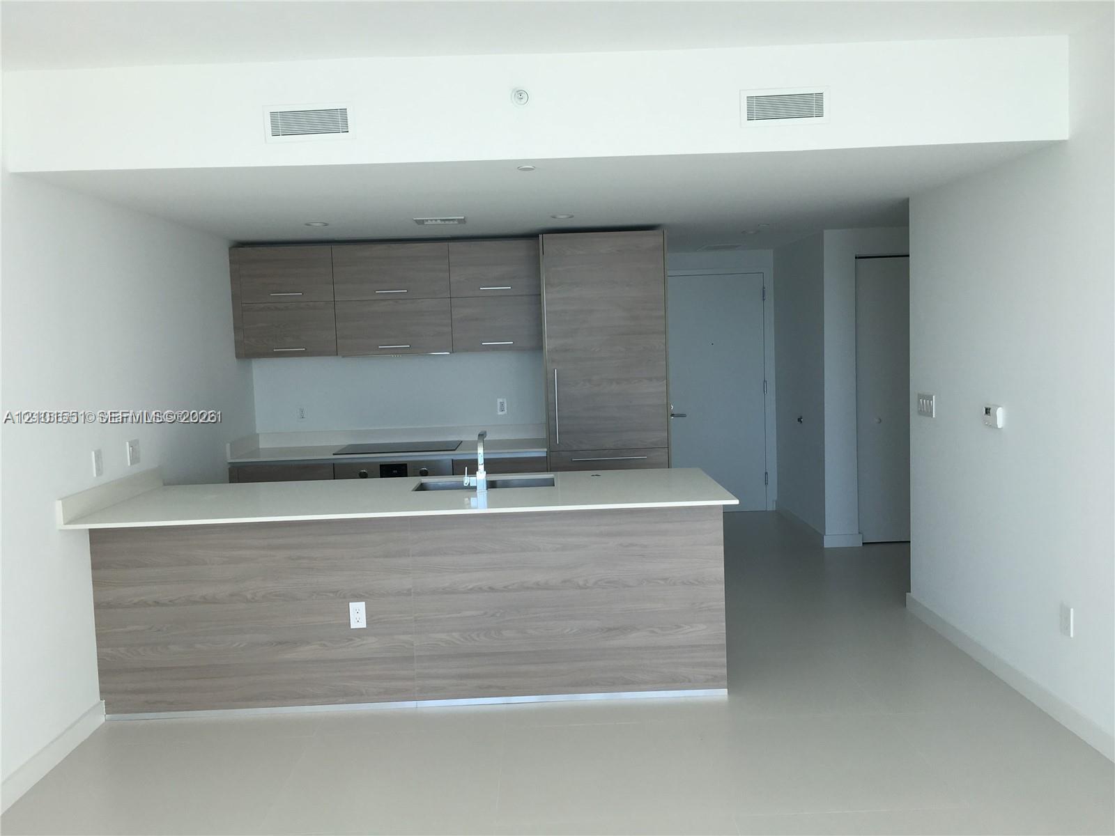 1300 S Miami Avenue 4003 Property Photo 2