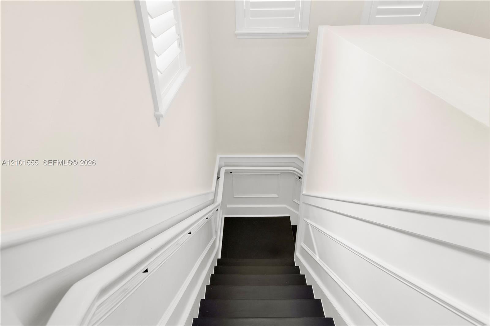 705 Madeira Avenue Property Photo 18