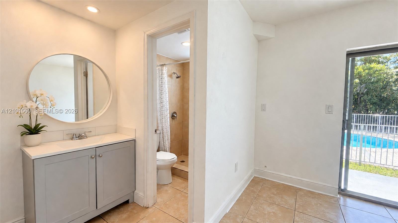 1777 Venice Lane 132 Property Photo 1