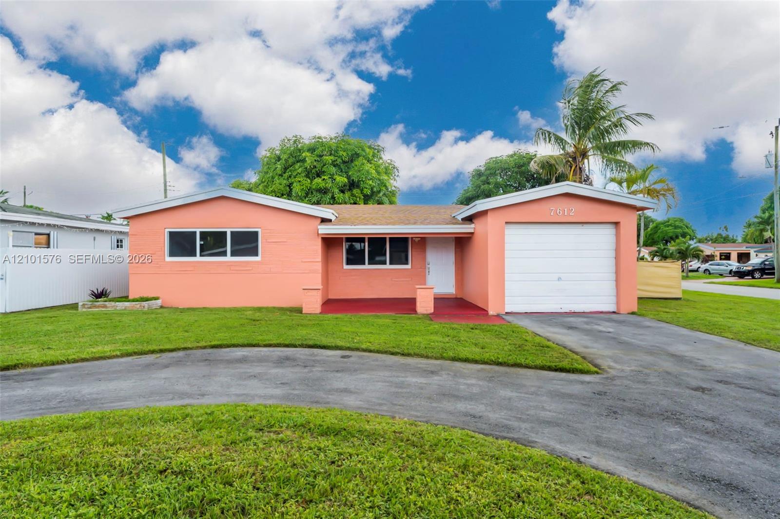 7612 Plantation Boulevard Property Photo 1