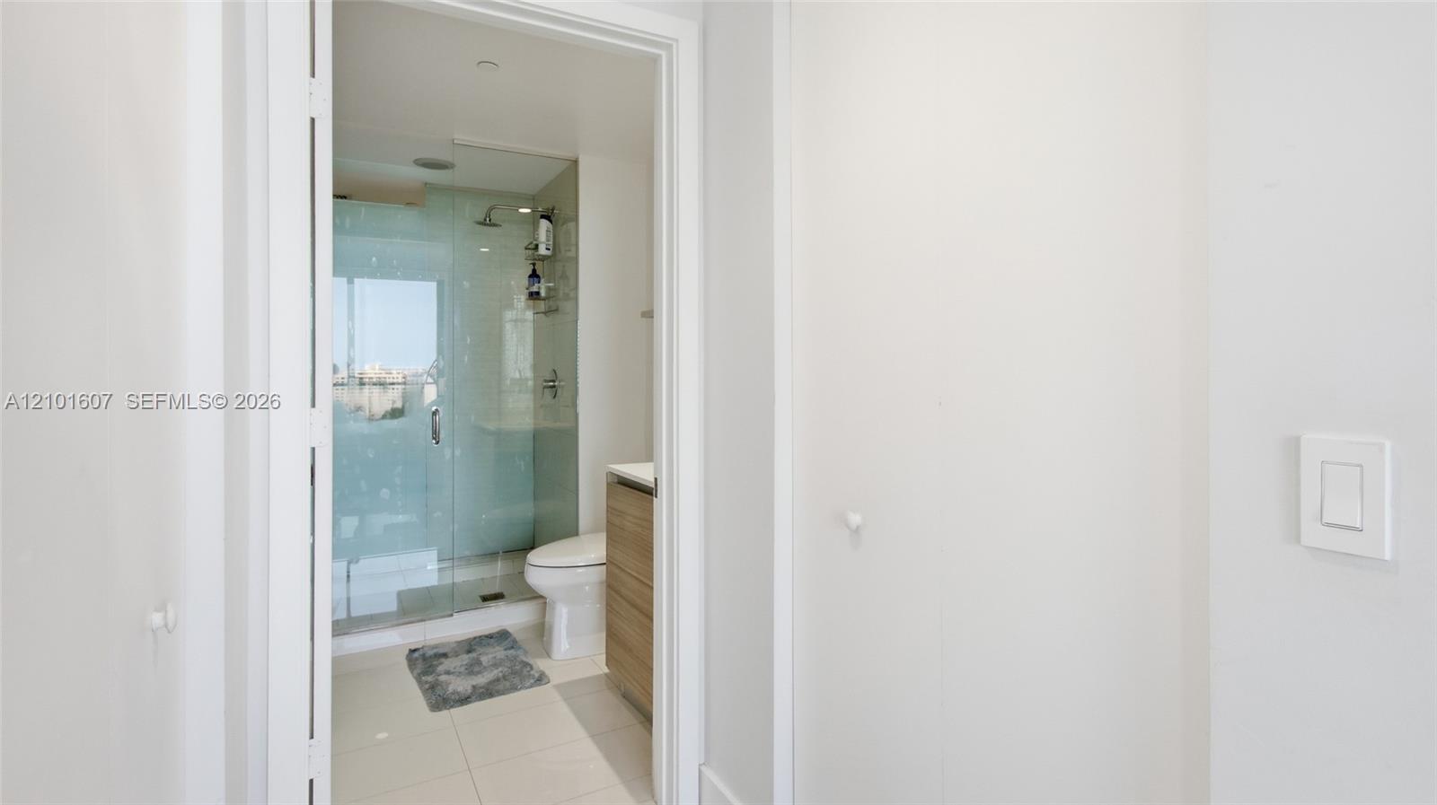 121 Ne 34th Street 1106a Property Photo 13