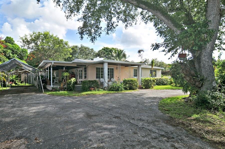 6851 Sunset Drive Property Photo 1