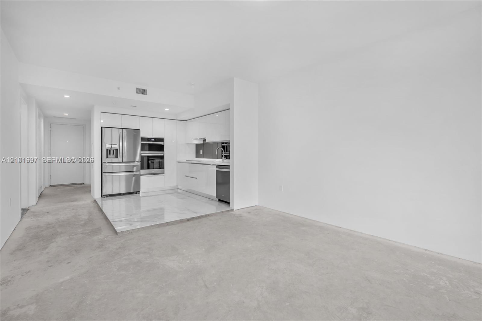 1170 E Hallandale Beach Boulevard 1806 Property Photo 13