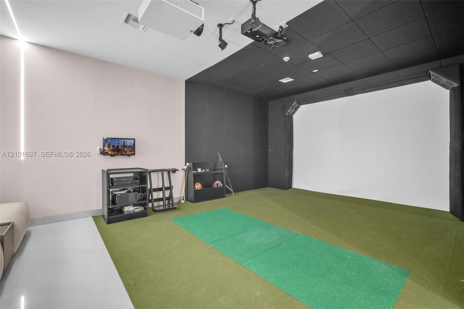 1170 E Hallandale Beach Boulevard 1806 Property Photo 51