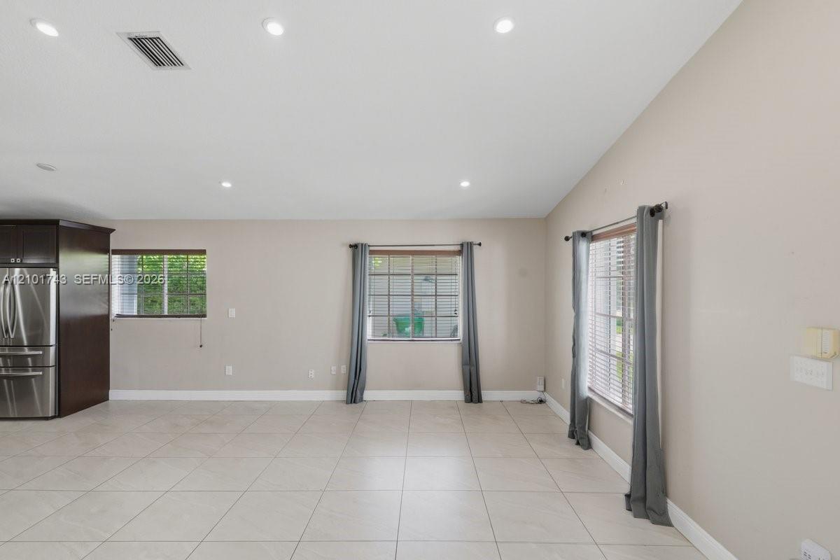 20221 Sw 85th Court Property Photo 5