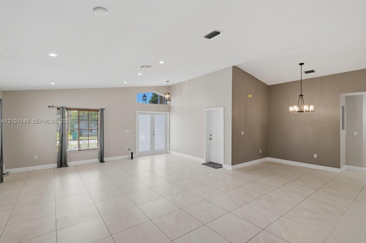 20221 Sw 85th Court Property Photo 9
