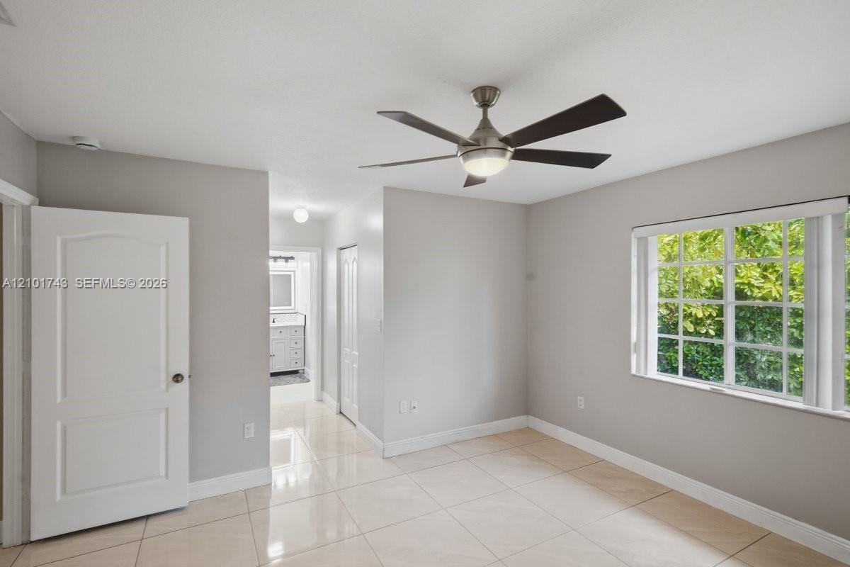 20221 Sw 85th Court Property Photo 23