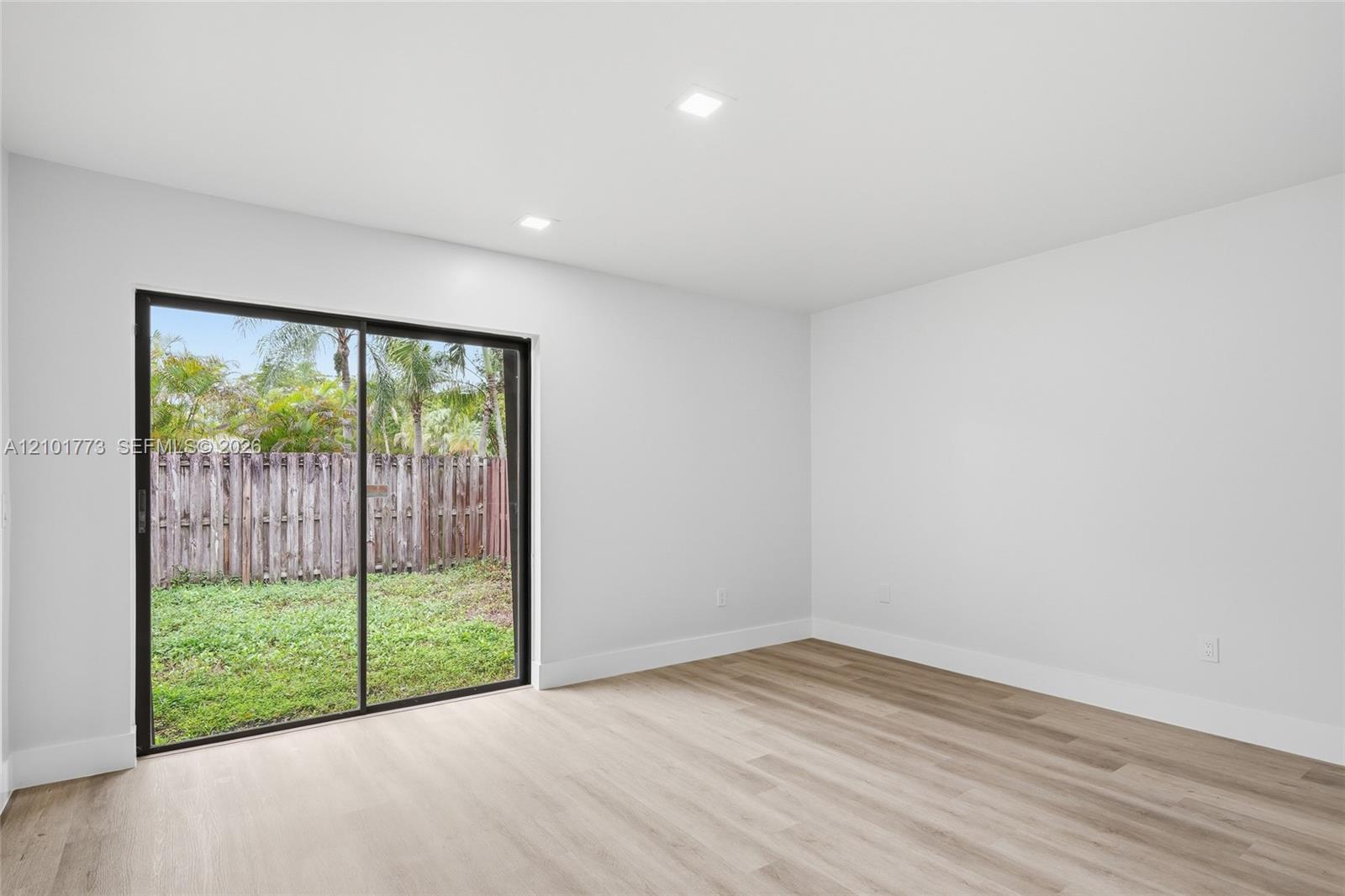 10828 Sw 132nd Cir Court Property Photo 14