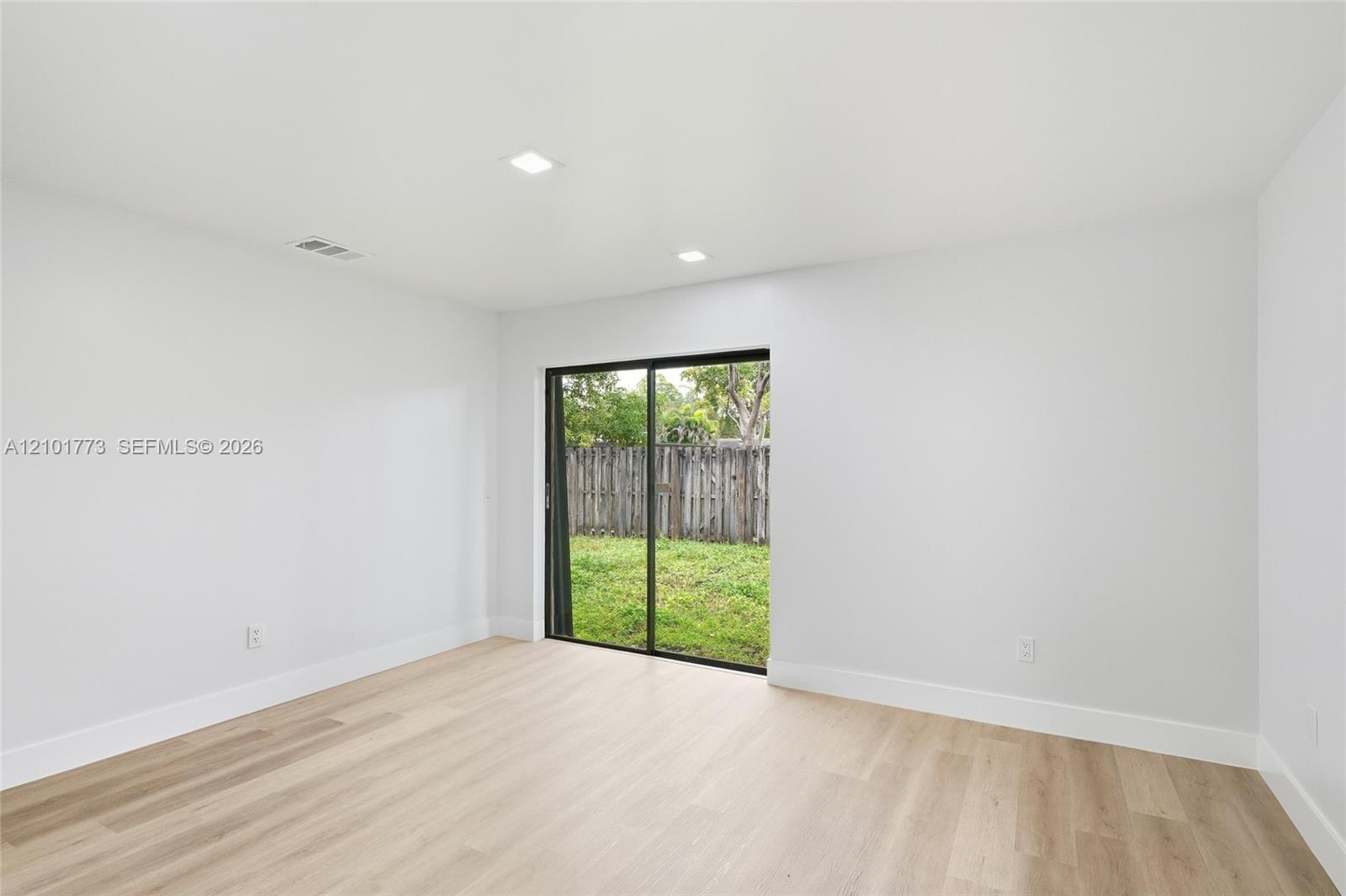 10828 Sw 132nd Cir Court Property Photo 16