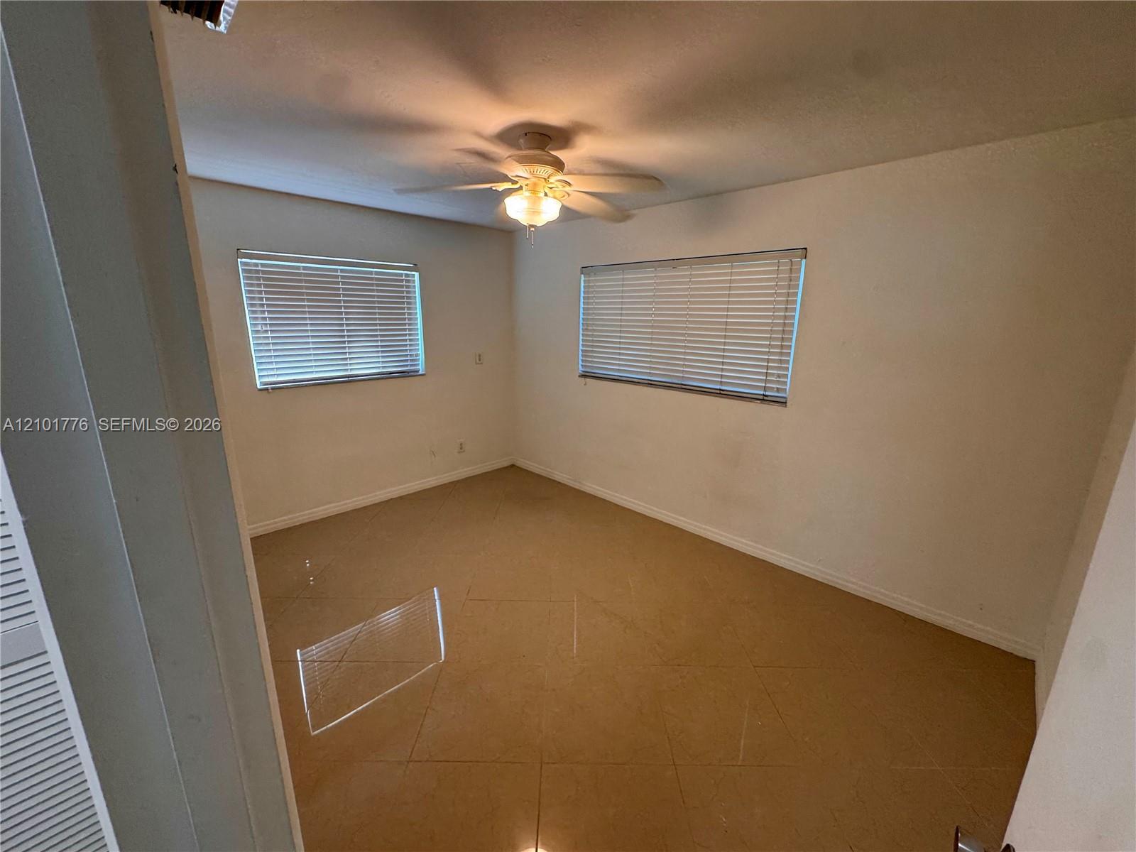 4720 Sw 25th Terrace Property Photo 12