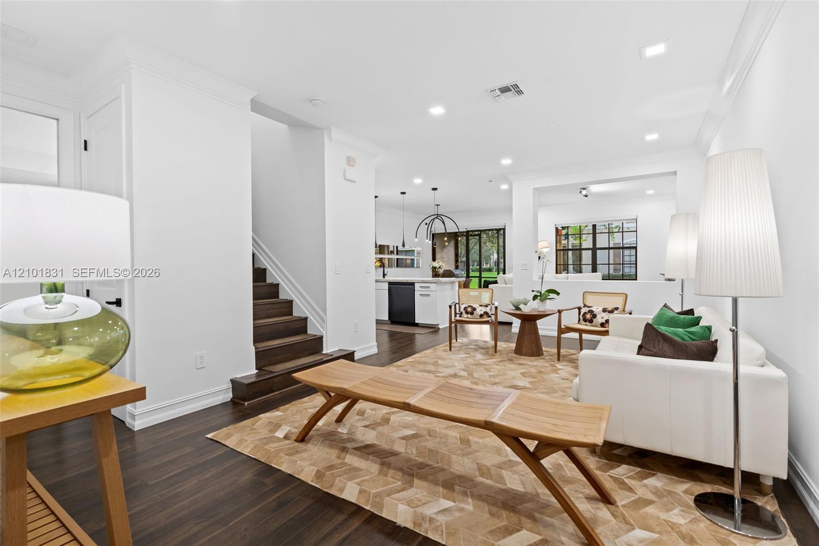 124 W Riverwalk Circle W Property Photo 1