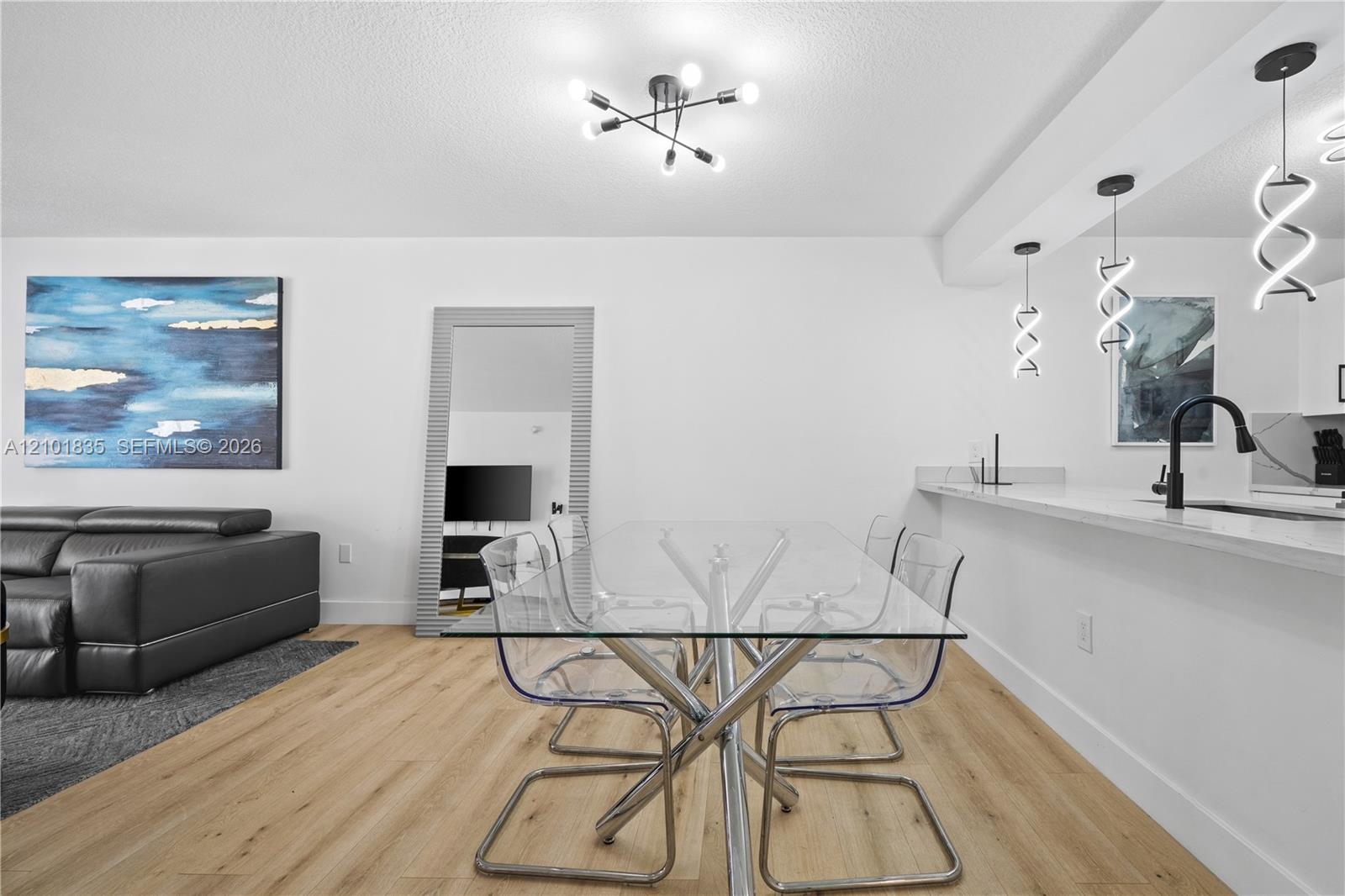1200 Brickell Bay Drive 1907 Property Photo 9