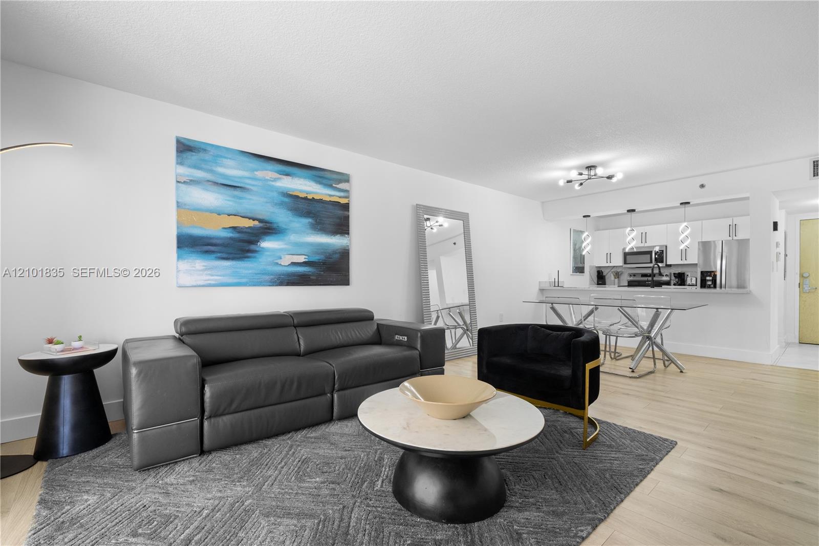 1200 Brickell Bay Drive 1907 Property Photo 11