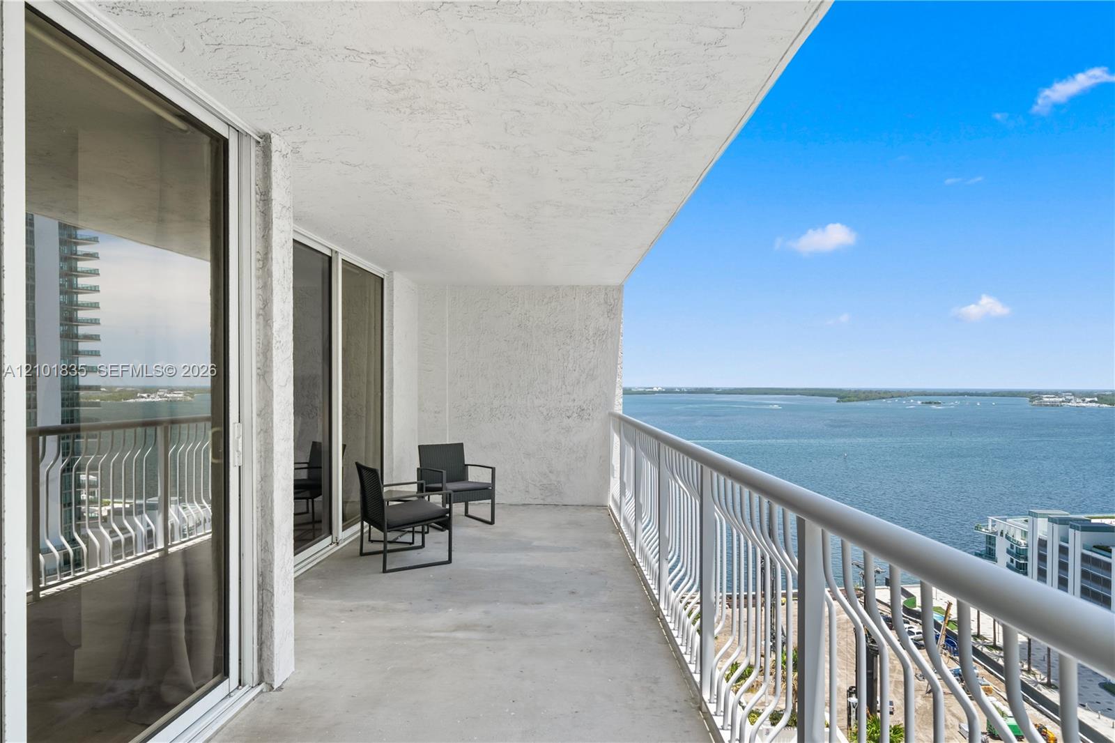 1200 Brickell Bay Drive 1907 Property Photo 30