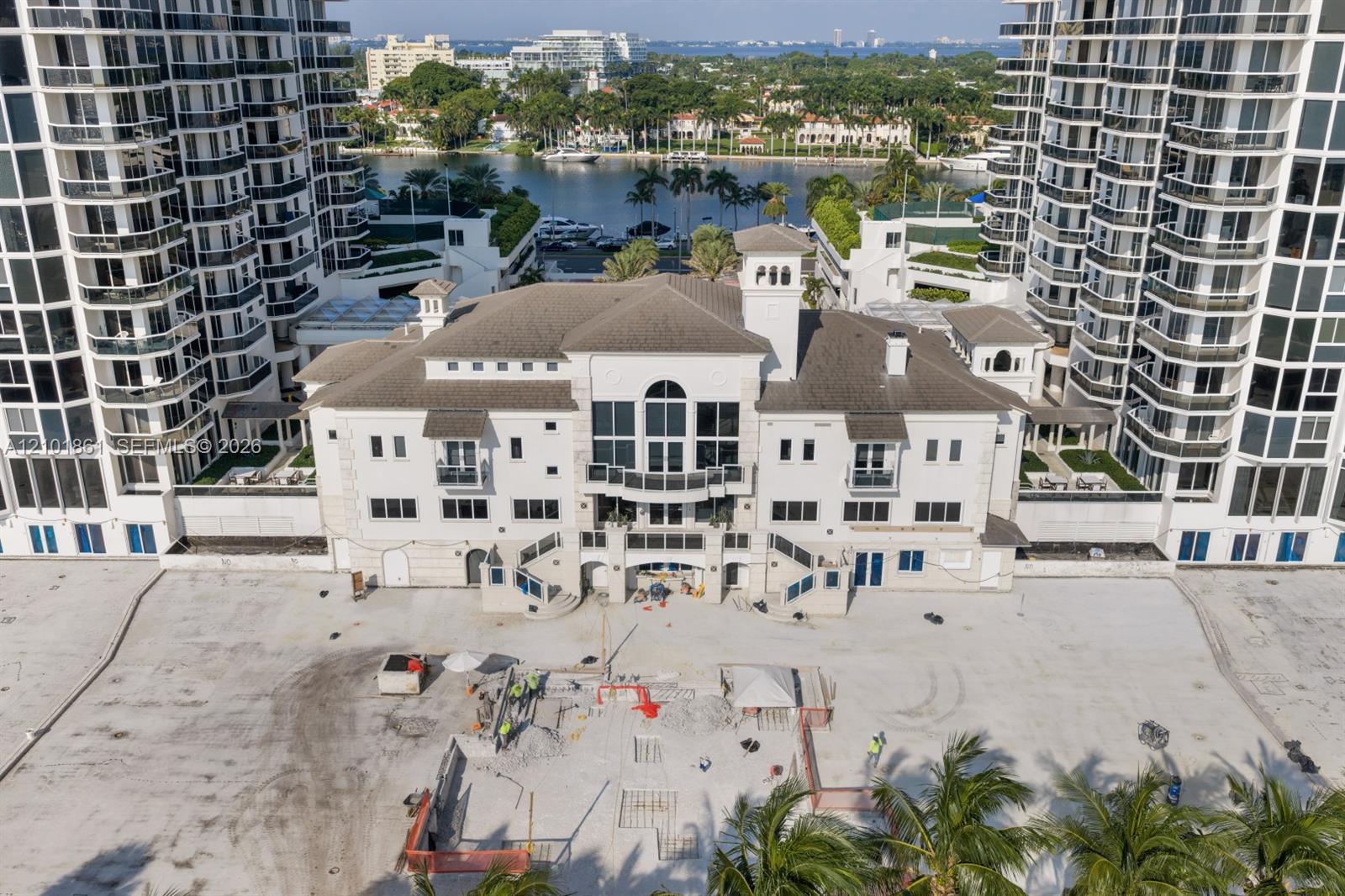 4779 Collins Avenue 1908 Property Photo 12