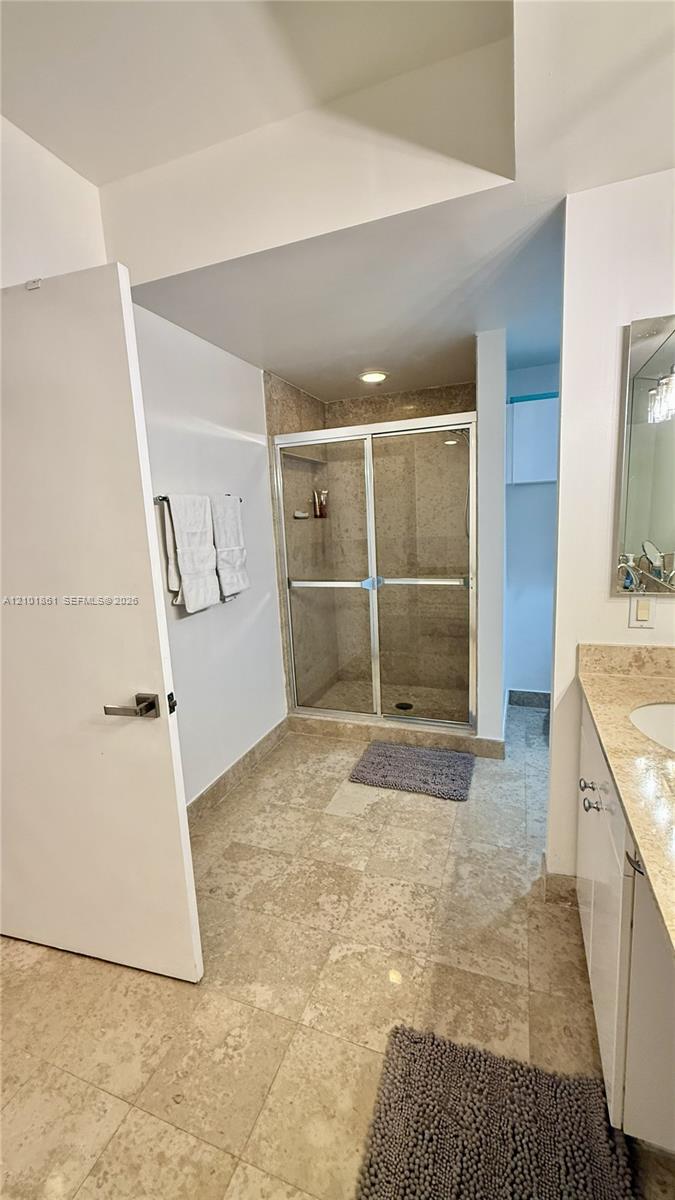 4779 Collins Avenue 1908 Property Photo 30