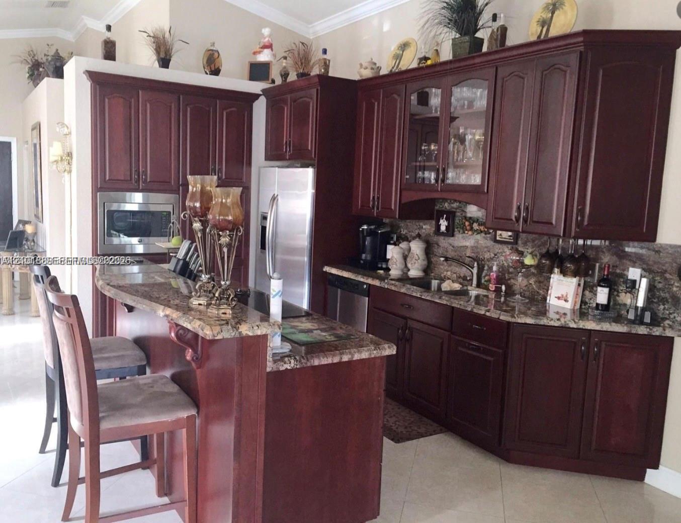 932 Falling Water Road Property Photo 1