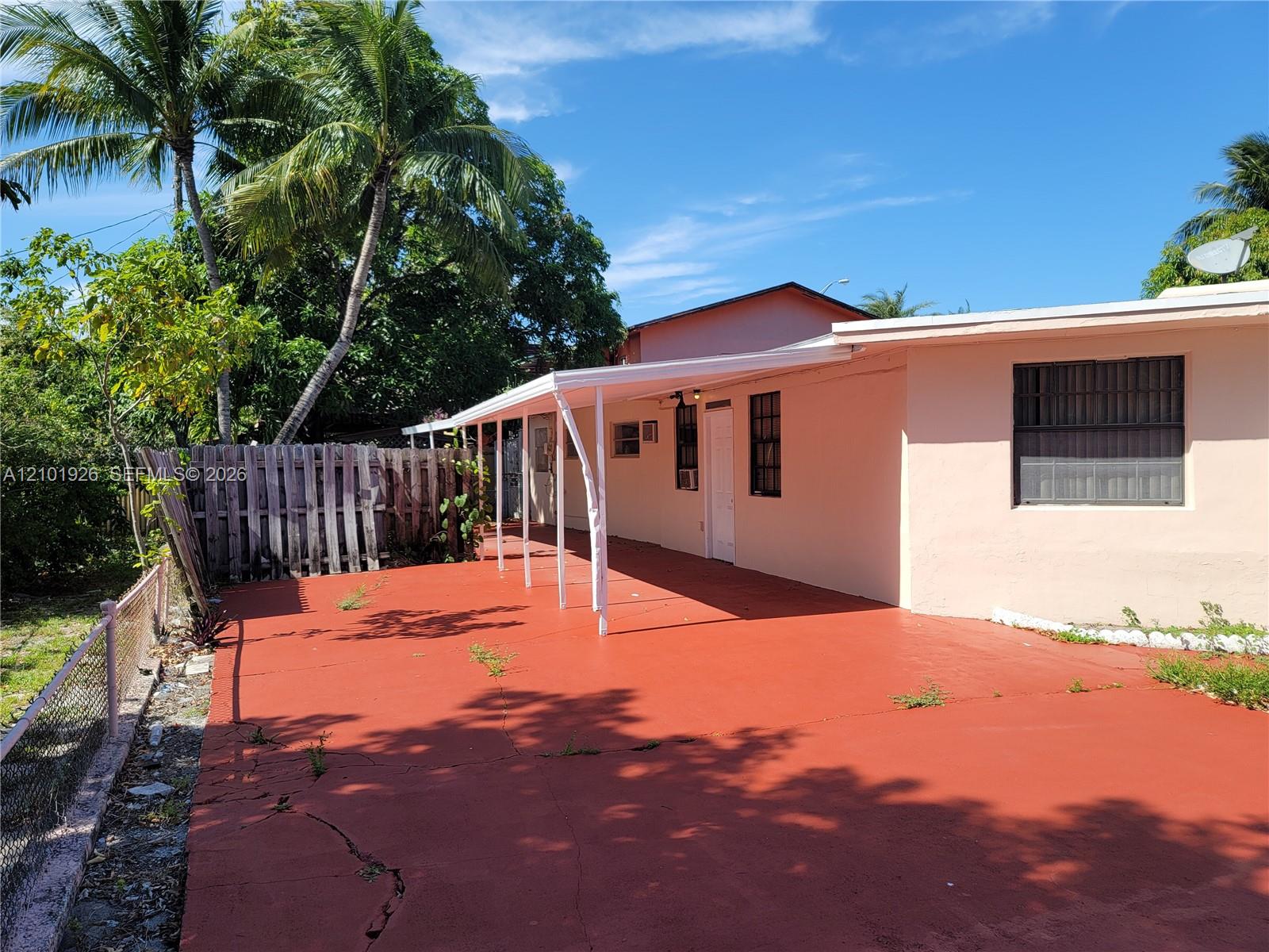 1120 E Le Jeune Road Property Photo 1