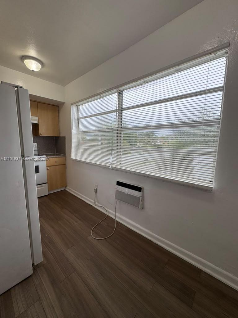 17031 Ne 21st Avenue 14 Property Photo 2