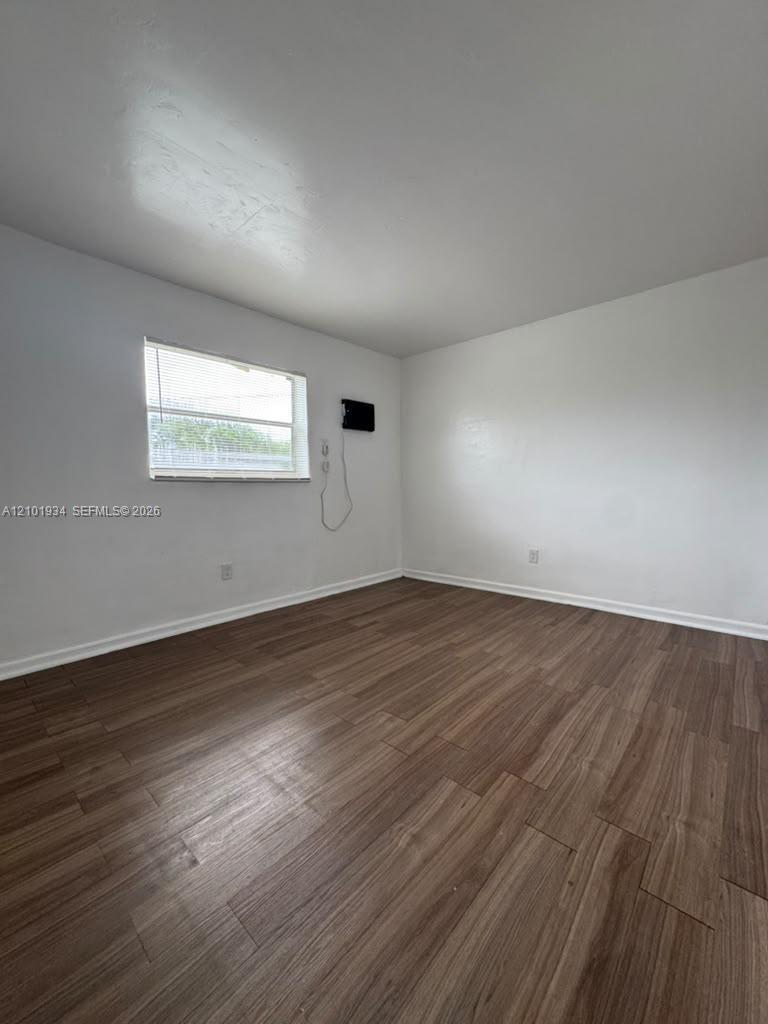 17031 Ne 21st Avenue 14 Property Photo 8
