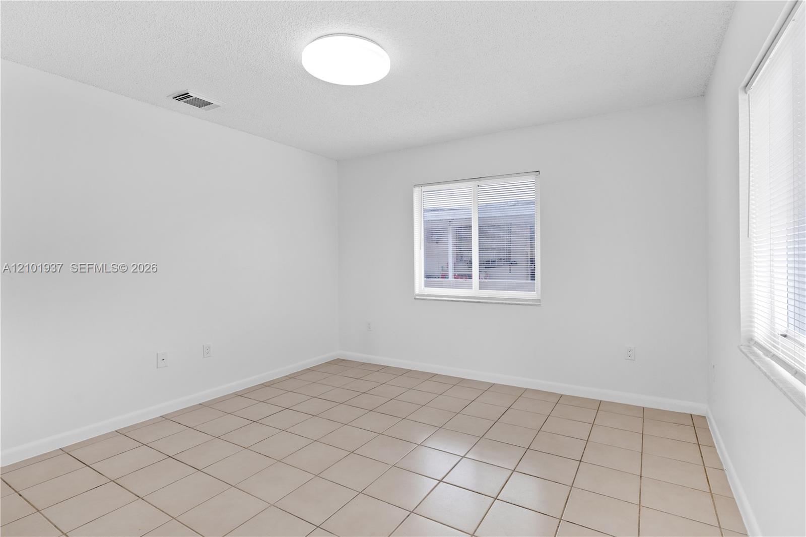 911 Sw 79th Avenue 0 Property Photo 8