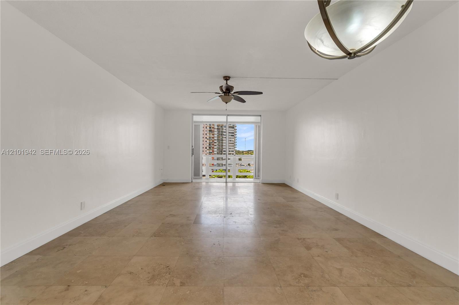 1401 Ne Miami Gardens Drive 892 Property Photo 25