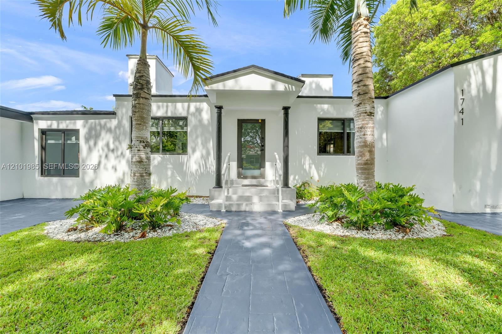 1741 Sw 17th Court Property Photo 1