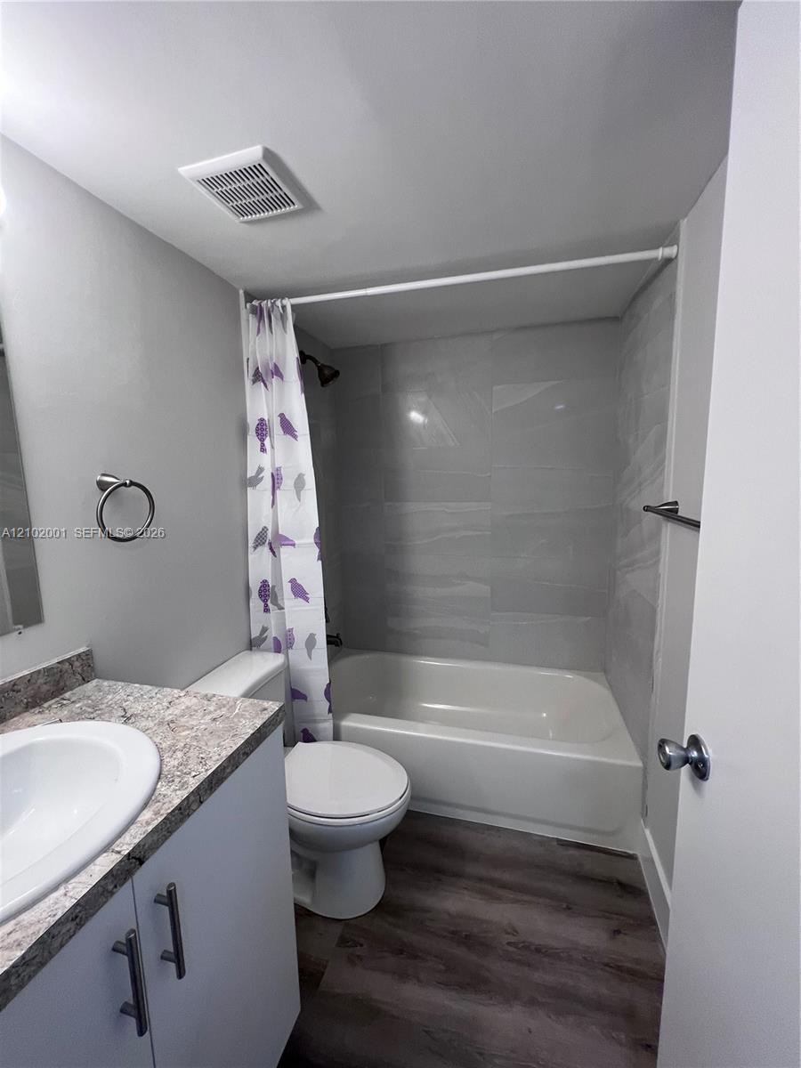 8200 Sw 210th Street 114 Property Photo 16